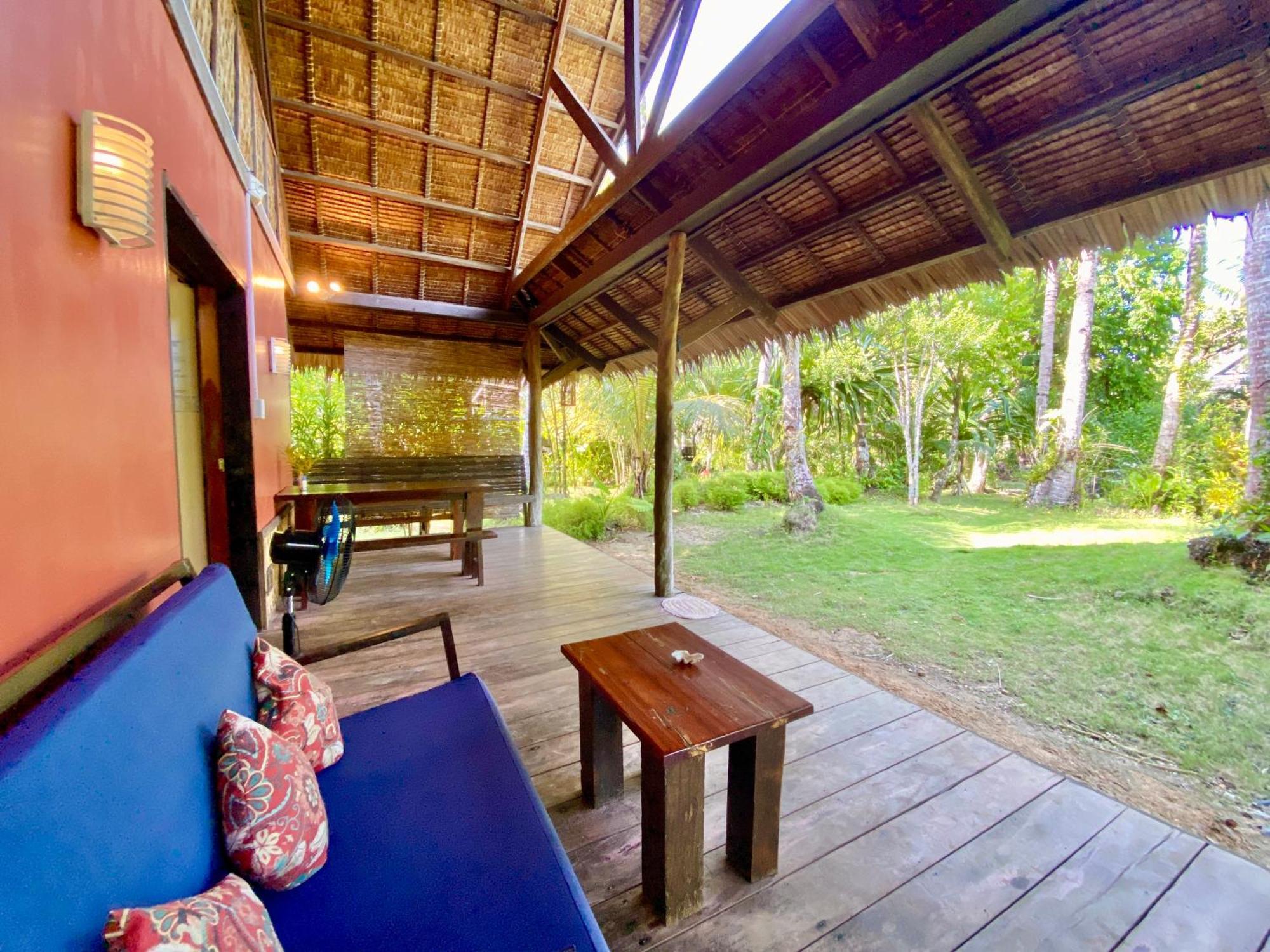 Emerald House Village General Luna  Exterior photo