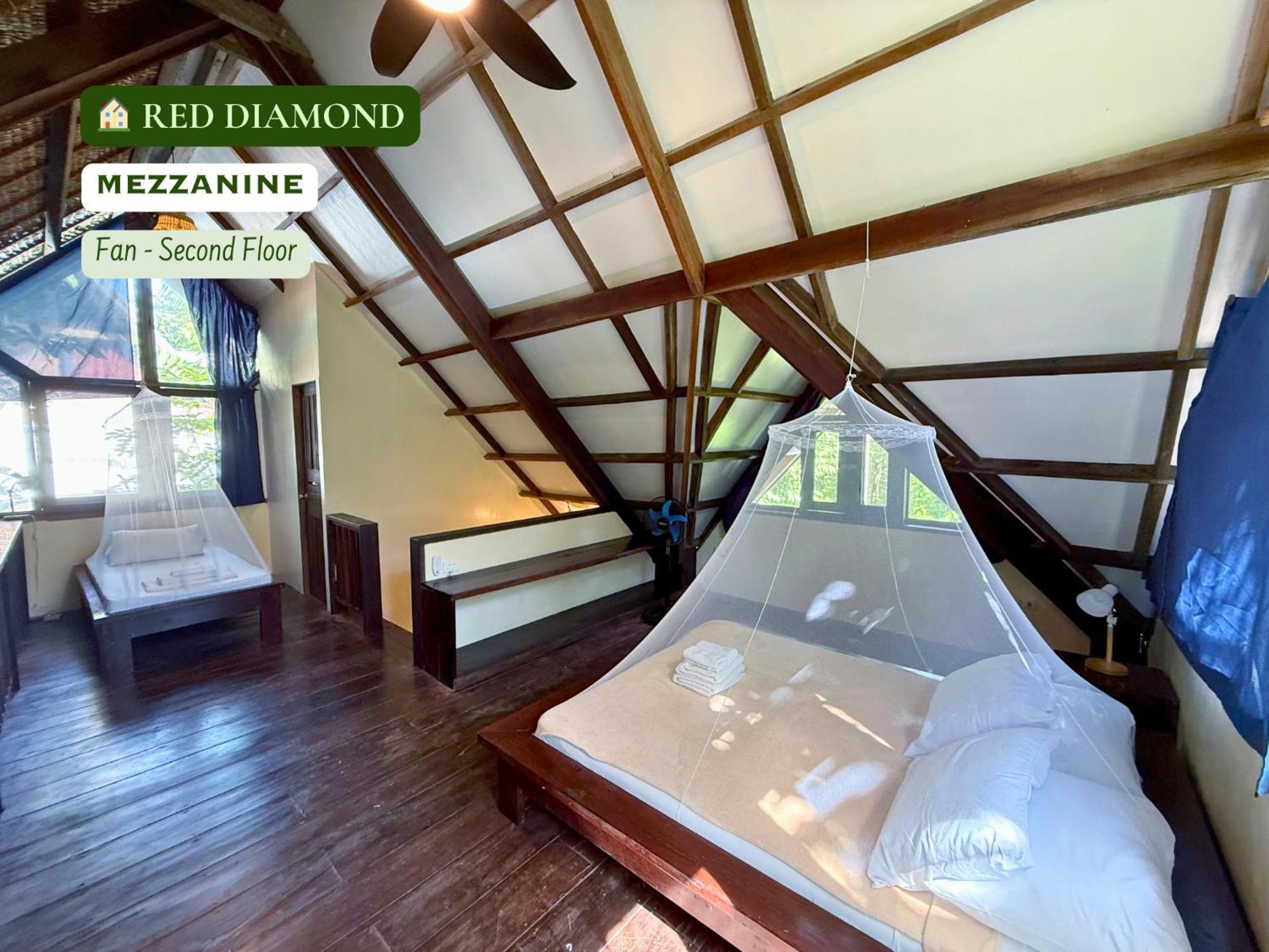 Emerald House Village General Luna  Room photo